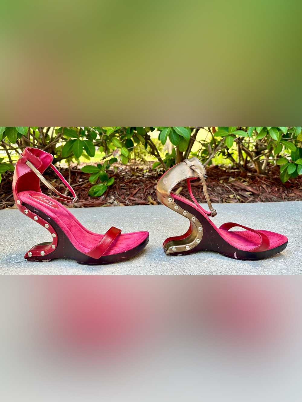 Rare Vintage Frederico Leone Sculptural Wedge Heels Red Suede Size 11 Y2K